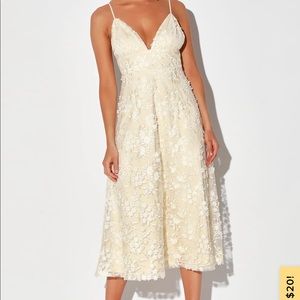 Lulus flourishing kiss dress